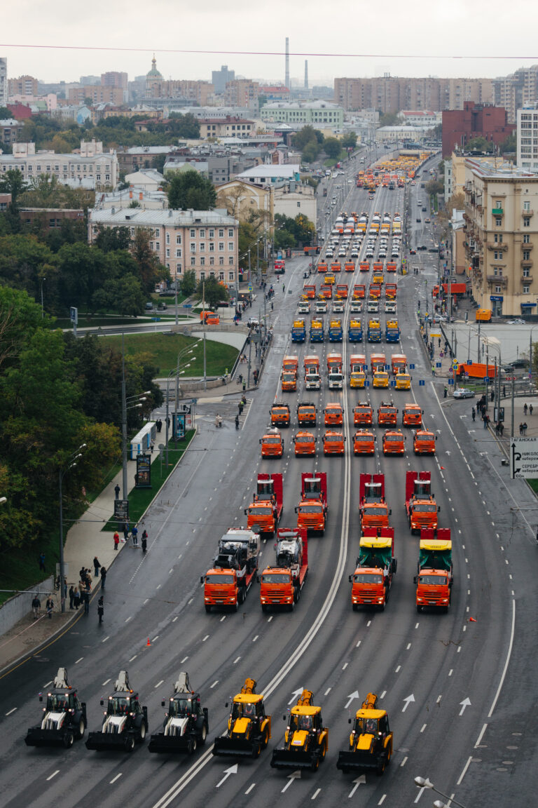 Первый московский парад городской техники