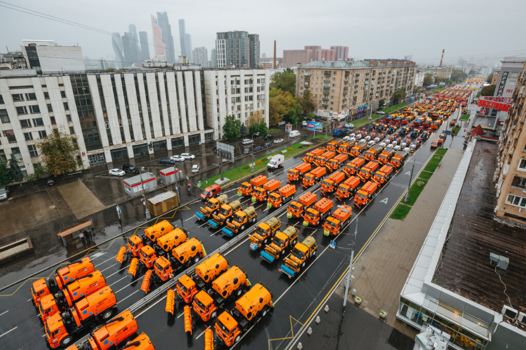 Первый московский парад городской техники