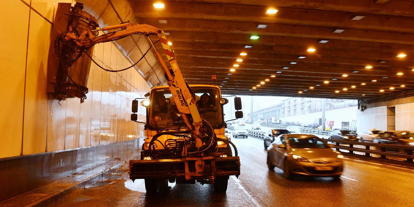 В Москве начался месячник по уборке и благоустройству